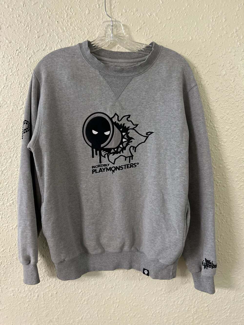 Incredibly Playmonsters 2009 Graphic Sweatshirt Size Large